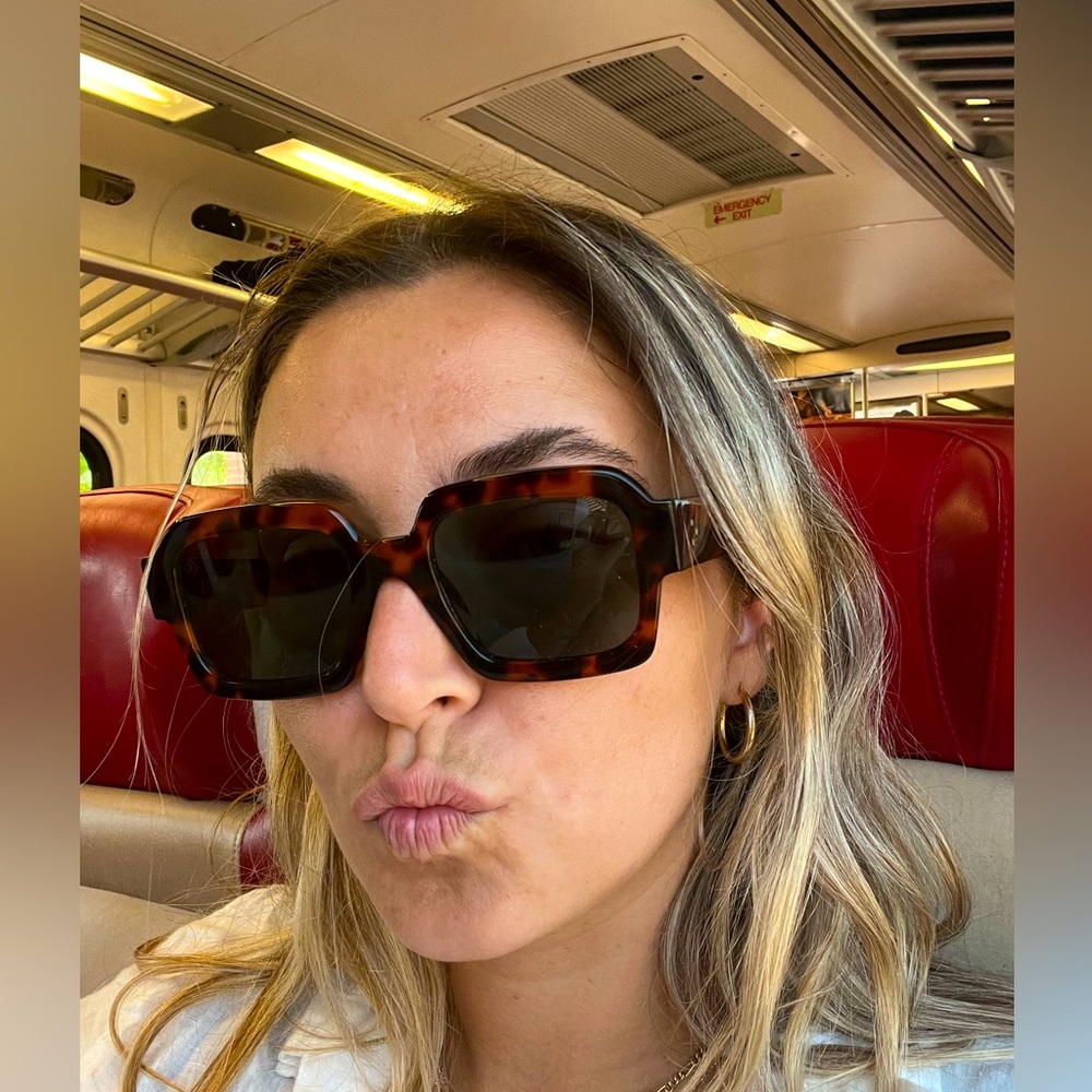 Raen square glasses. Mikey February style (limited edition). Almost brand new!